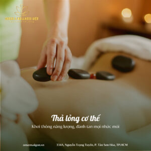 Massage đá nóng